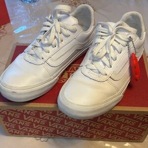 Vans White Low-Top Leather Sneakers with Red Tag Accent